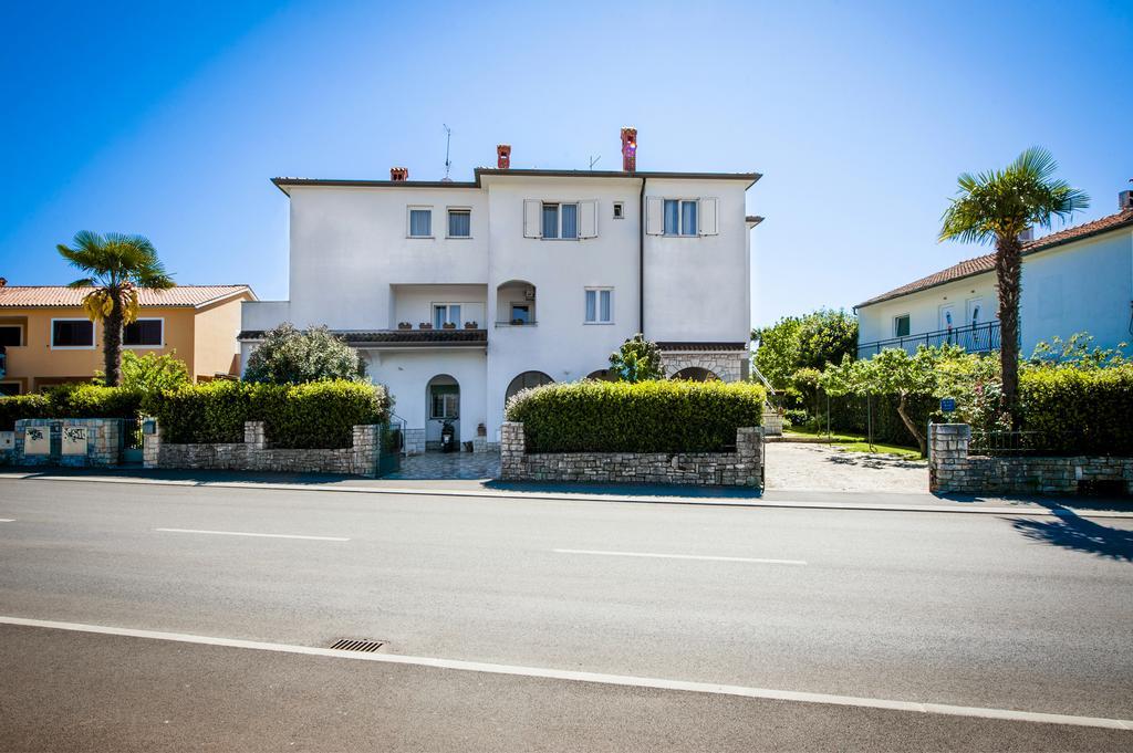 Apartments Sandra Rovinj Buitenkant foto